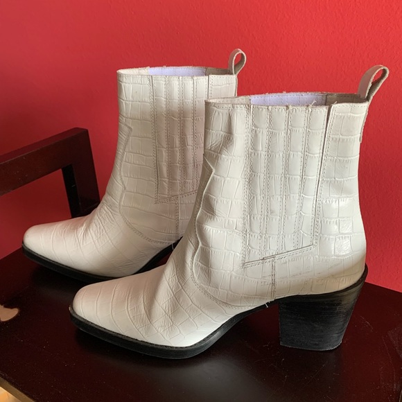 White Croc Booties - Picture 1 of 5